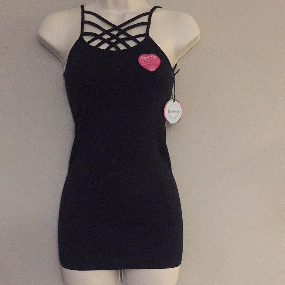 Seamless black tank